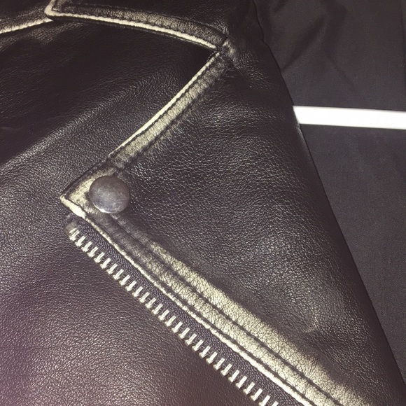 Vintage Leather Jacket - Picture 5 of 8
